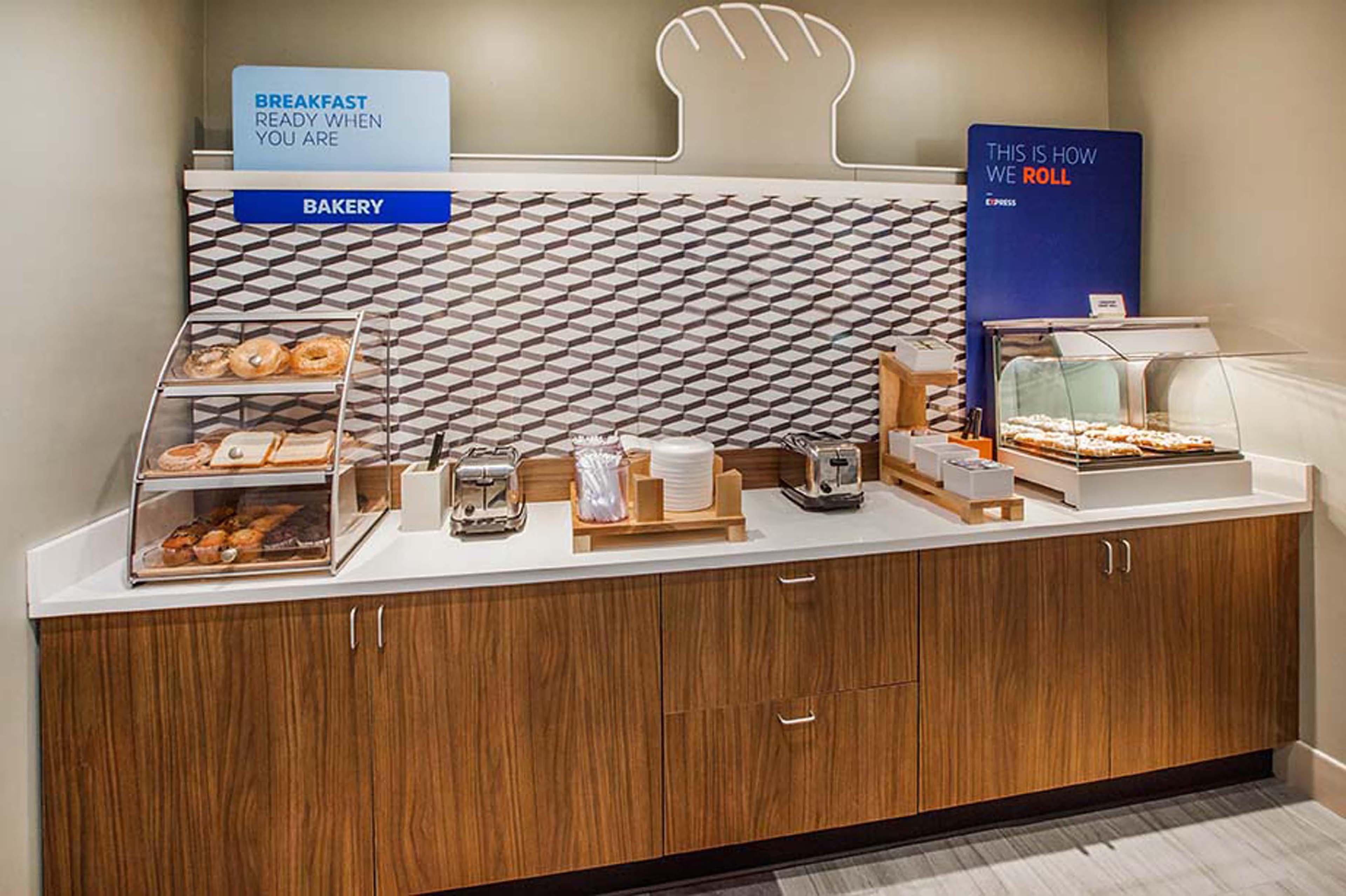 Holiday Inn Express Baltimore At The Stadiums By Ihg מראה חיצוני תמונה