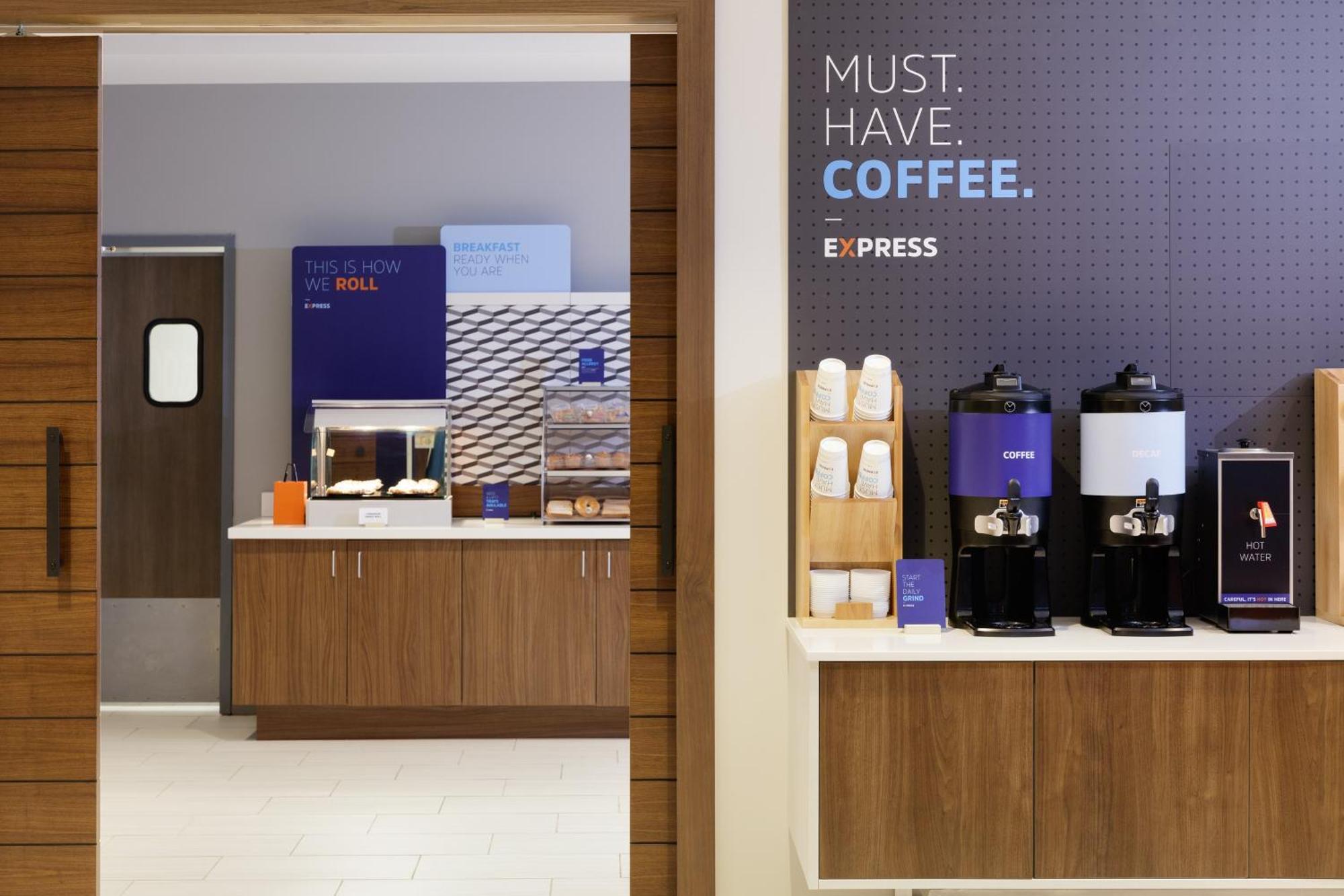Holiday Inn Express Baltimore At The Stadiums By Ihg מראה חיצוני תמונה