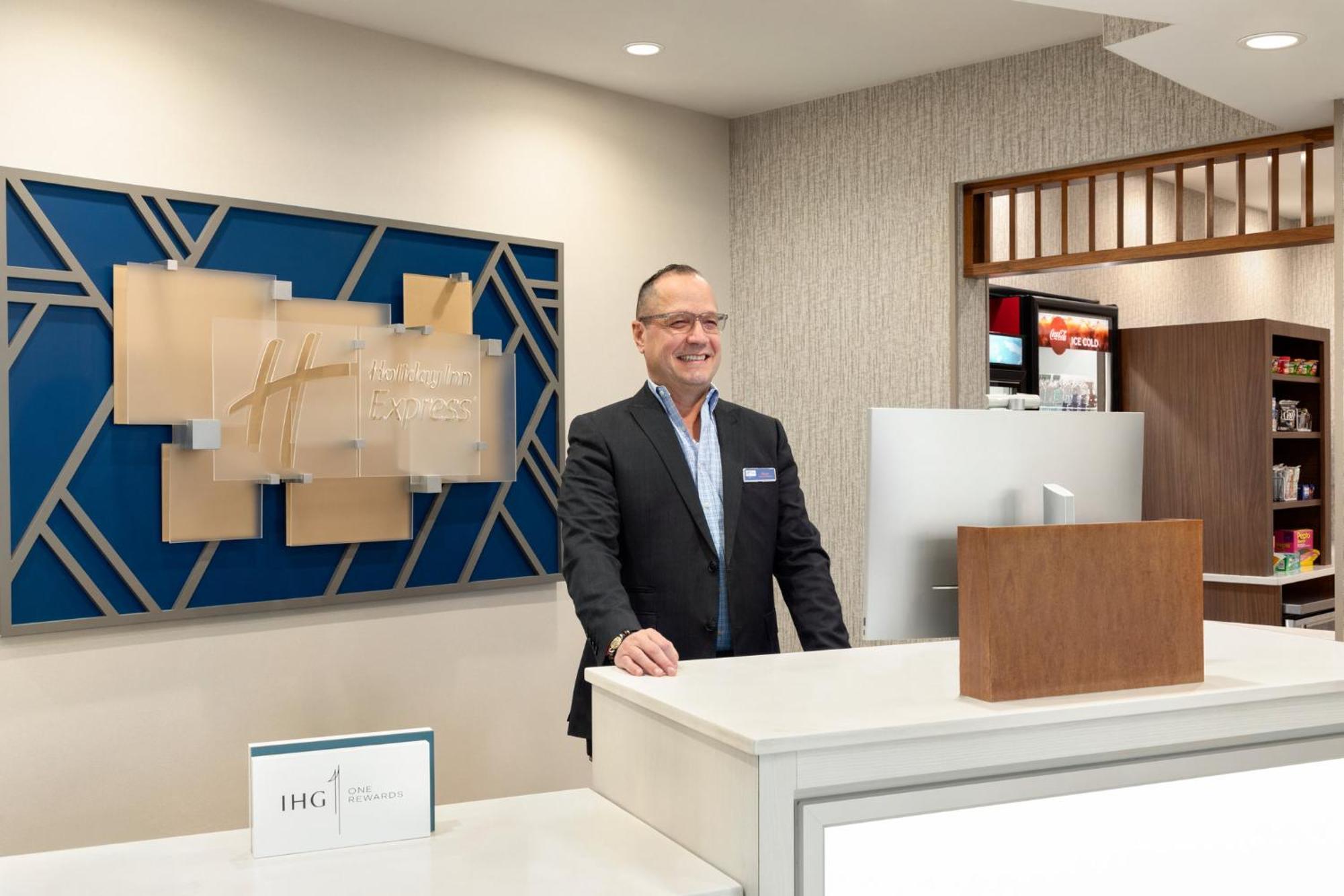 Holiday Inn Express Baltimore At The Stadiums By Ihg מראה חיצוני תמונה